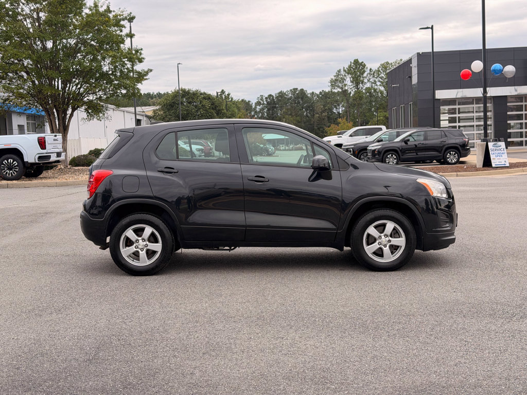 Used 2016 Chevrolet Trax LS AWD/4WD image 8