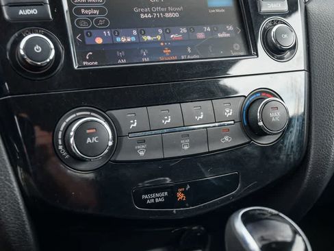 Used 2019 Nissan Rogue Sport S w/ Appearance Package FWD image 19