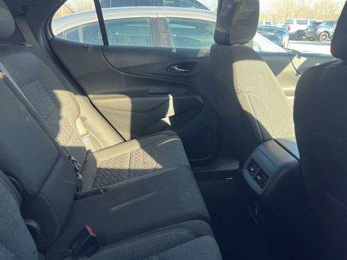 Used 2023 Chevrolet Equinox LT image 16