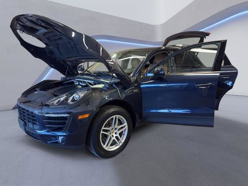 Used 2017 Porsche Macan AWD/4WD image 9