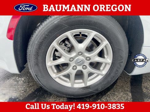 Used 2024 Chrysler Pacifica Touring-L FWD image 30