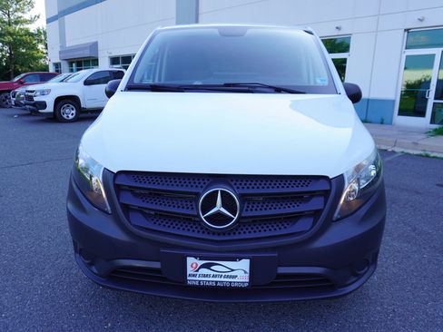 Used 2019 Mercedes-Benz Metris image 2