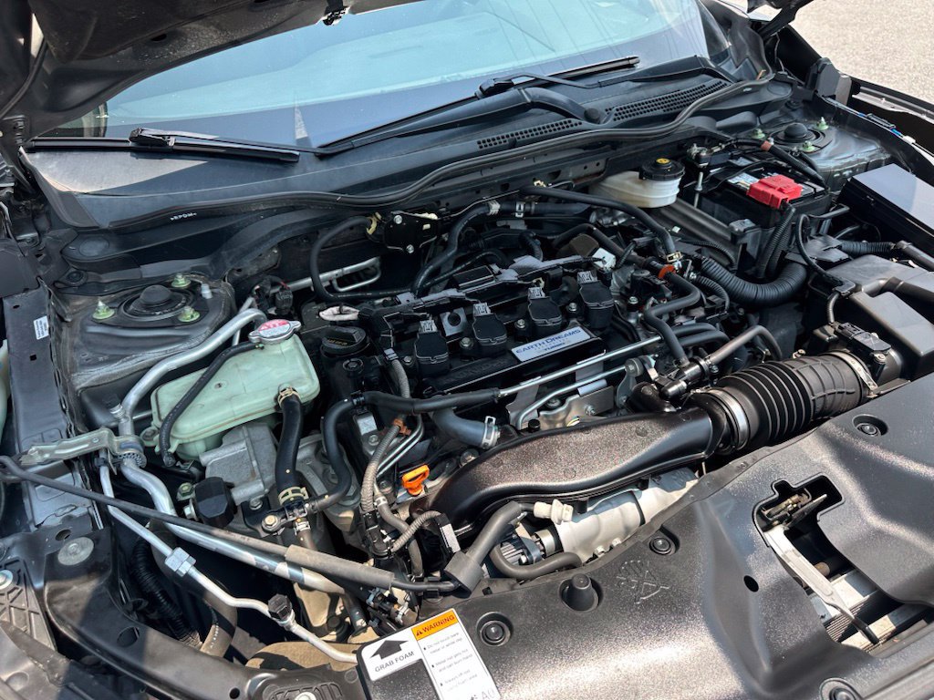 Used 2018 Honda Civic Sport image 30