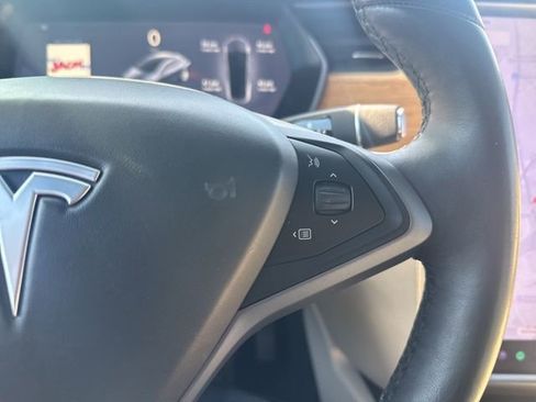 Used 2020 Tesla Model X Long Range image 13