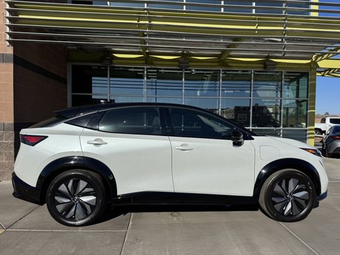 Used 2023 Nissan Ariya image 9