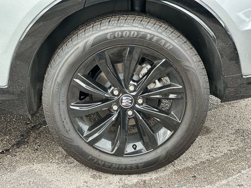 Used 2025 Buick Envista Sport Touring image 27