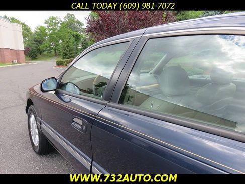 Used 2001 Lincoln Continental FWD image 28
