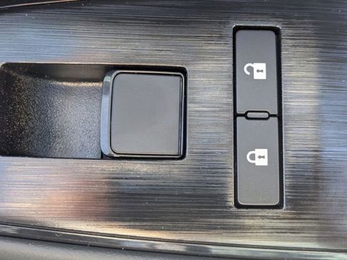 New 2026 Nissan Rogue SV FWD image 32