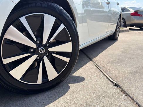 Used 2019 Nissan Altima 2.5 SL FWD image 4