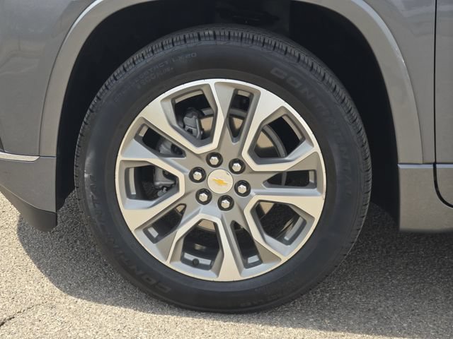 Used 2021 Chevrolet Traverse Premier FWD image 13