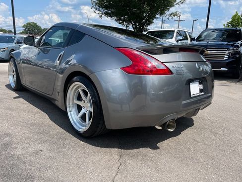 Used 2011 Nissan 370Z Coupe w/ Sport Pkg RWD image 2