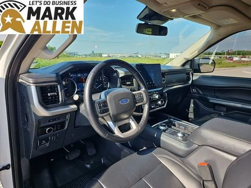 Used 2023 Ford Expedition XLT AWD/4WD image 10