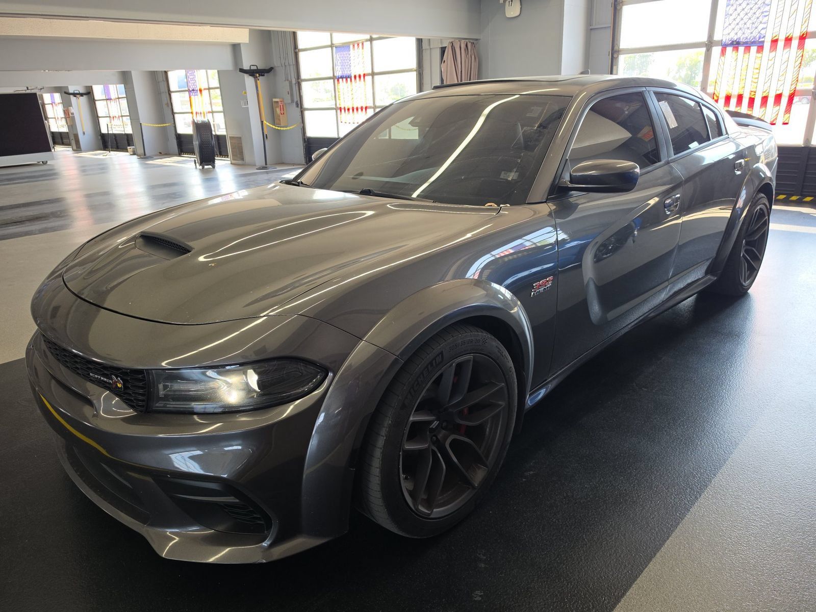 Used 2020 Dodge Charger Scat Pack RWD image 1
