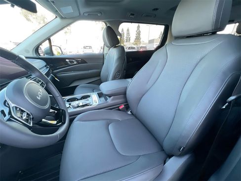 New 2026 Kia Carnival SX Prestige image 15