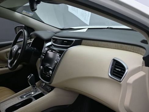 Used 2021 Nissan Murano SV image 26