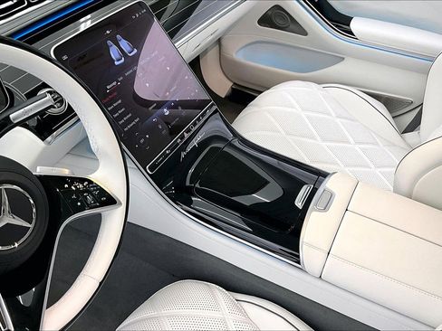 New 2026 Mercedes-Benz Maybach S 580 4MATIC image 8