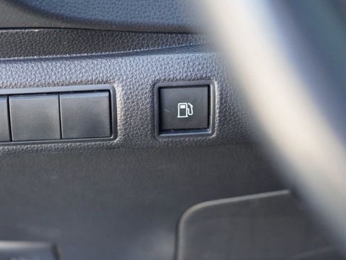 Certified 2024 Toyota Corolla SE image 17