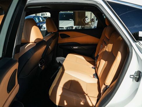 Used 2024 Lexus RX 350 Premium w/ Convenience Package FWD image 18