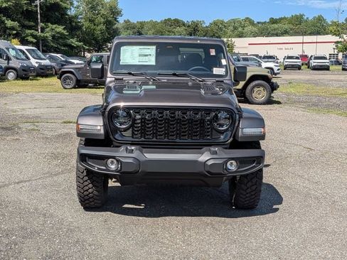 New 2026 Jeep Gladiator Sport AWD/4WD image 8
