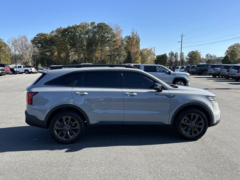 Used 2023 Kia Sorento X-Line EX image 5