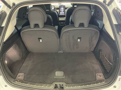 Used 2025 Volvo EX90 Ultra AWD/4WD image 35