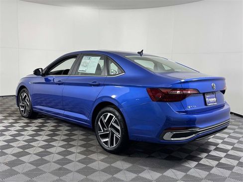 Used 2024 Volkswagen Jetta SEL image 8