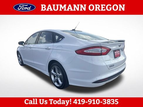 Used 2016 Ford Fusion SE FWD image 5