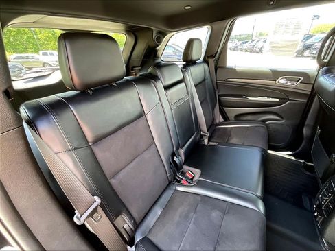 Used 2022 Jeep Grand Cherokee Laredo X AWD/4WD image 15