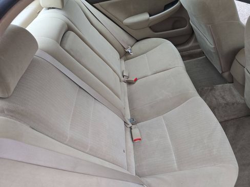 Used 2004 Honda Accord LX image 31