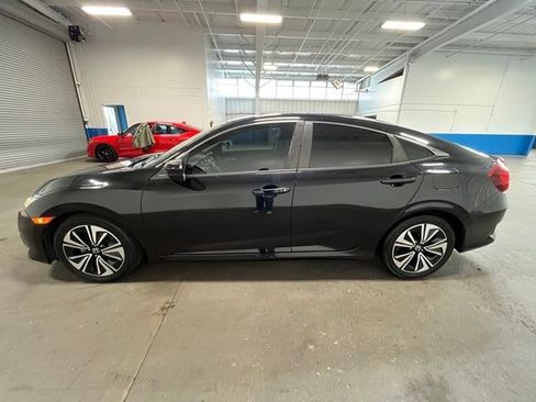 Used 2017 Honda Civic EX-L image 6