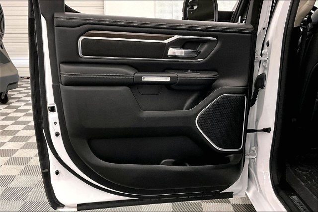 Used 2022 RAM 1500 Laramie AWD/4WD image 23