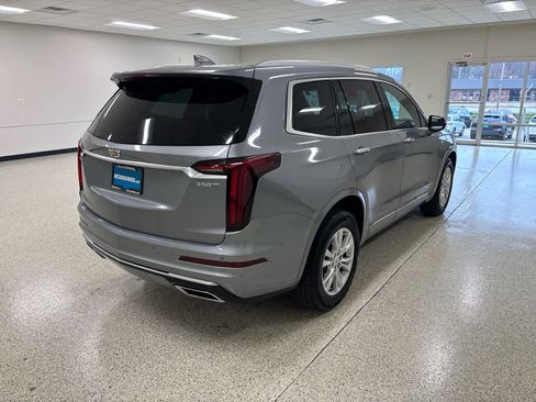 Used 2024 Cadillac XT6 Luxury image 7