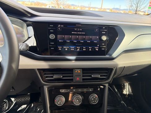 Certified 2023 Volkswagen Taos SE image 19