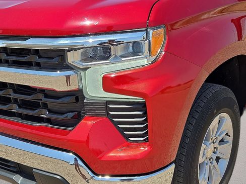 Used 2023 Chevrolet Silverado 1500 LT RWD image 9
