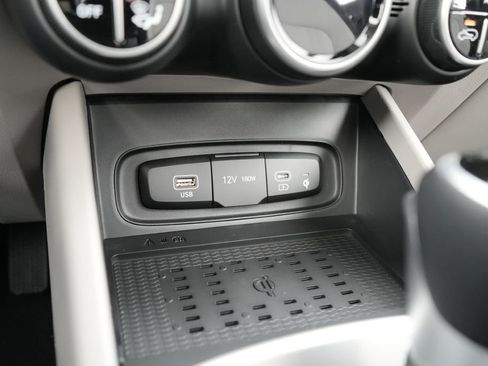 New 2026 Hyundai Venue SEL FWD image 32