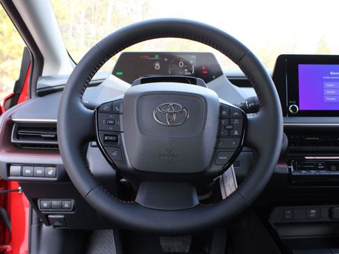 New 2026 Toyota Prius Plug-In Hybrid FWD image 9