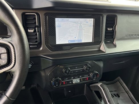 Used 2022 Ford Bronco Outer Banks image 15