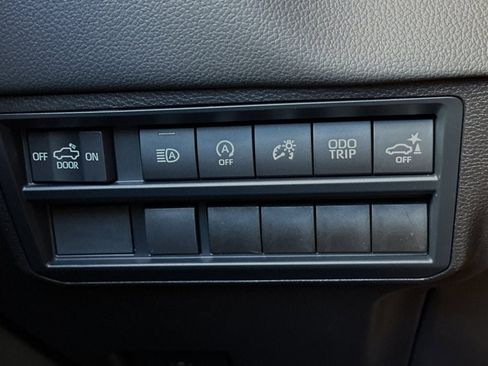 New 2025 Toyota Tundra Limited image 28