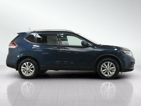 Used 2016 Nissan Rogue SV w/ SV Moonroof Package AWD/4WD image 7