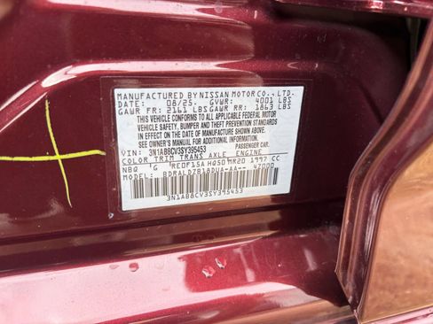Used 2025 Nissan Sentra SV FWD image 27