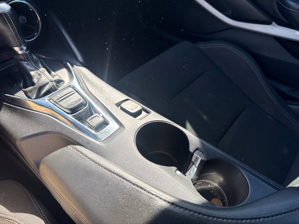 Used 2019 Chevrolet Camaro LT RWD image 13