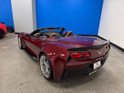 Used 2018 Chevrolet Corvette Grand Sport image 8