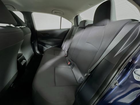 Used 2023 Toyota Corolla LE image 28