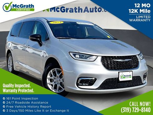 Used 2024 Chrysler Pacifica Touring-L FWD image 1