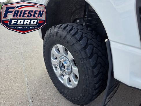 Used 2024 Ford F250 XLT w/ Snow Plow/Camper Package AWD/4WD image 10