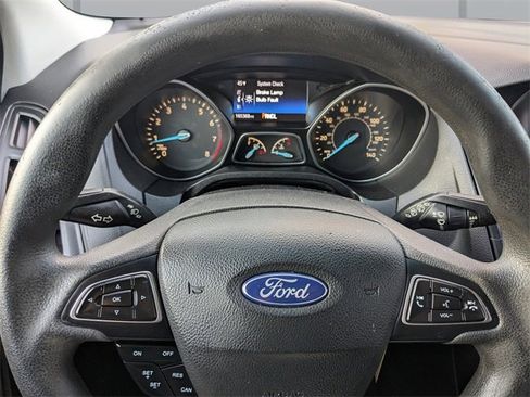 Used 2016 Ford Focus SE image 24