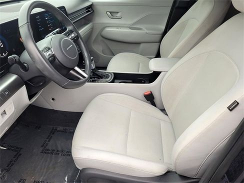 Used 2024 Hyundai Kona SEL image 16