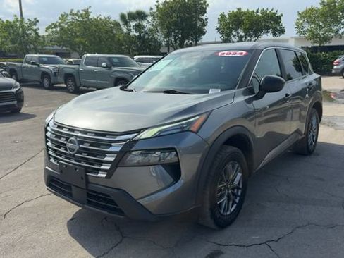 Used 2024 Nissan Rogue S AWD/4WD image 4