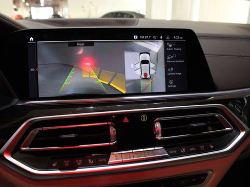 Used 2019 BMW X5 xDrive40i w/ Convenience Package image 21