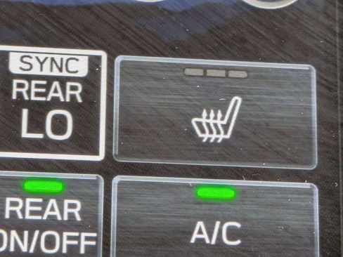 Certified 2026 Subaru Ascent Premium AWD/4WD image 23